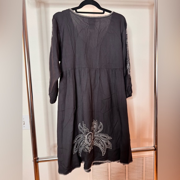Ariat Dark Gray Tunic with White Embroidery - Picture 2 of 3